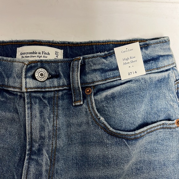 NWT Abercrombie curve love high rise mom shorts. heart sequin pride shorts 27/4 - Picture 5 of 6